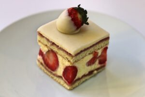 Fraisier Individual from Pâtisserie Poupon